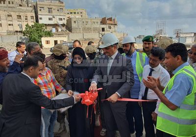 لملس يفتتح مساكب وقود حجيف ويدشن منشأة سهيل