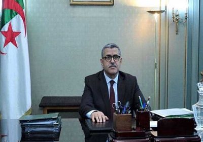 رئيس الوزراء الجزائري يبحث مع نظيره الإسباني التعاون المشترك بين البلدين