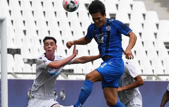 أولسان هيونداي ينتزع فوزا صعبا من بيرث جلوري في دوري أبطال آسيا