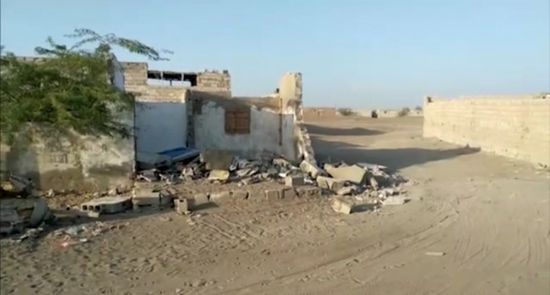 لقطات مصورة توثق آثار القصف الحوثي على الحوك