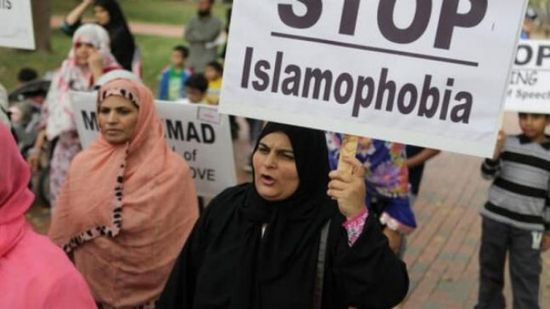 جمعية تنقل أنشطتها خارج فرنسا قبل حلّها