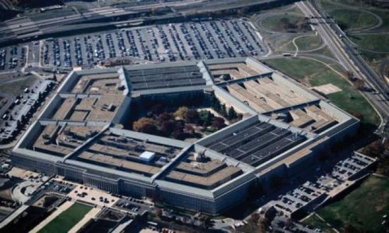 إقالة عدد من مستشاري وزارة الدفاع الأمريكية