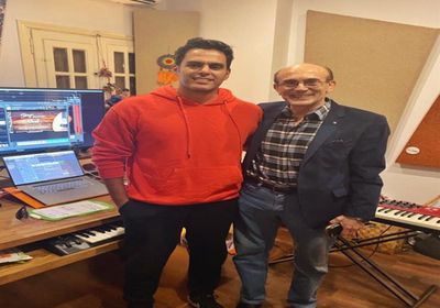 هشام خرما يضع موسيقى احتفالية "50 سنة فن" لـ محمد صبحي