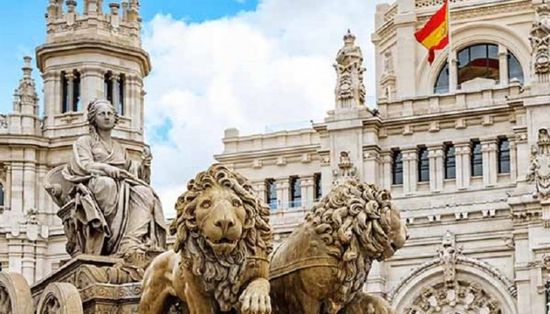 كورونا تضرب قطاع السياحة في إسبانيا.. بيع 550 فندقًا