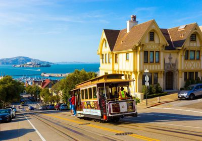 سان فرانسيسكو تفرض حظر تجول اعتبارًا من الغد