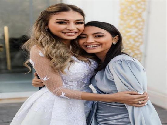 مي الغيطي تهنئ شقيقتها ميار بعقد قرانها