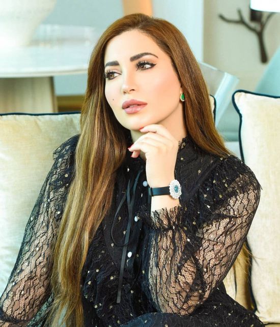 نسرين طافش تشارك جمهورها بصور أحدث إطلالتها