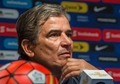 الاتحاد الإماراتي لكرة القدم يعلن إنهاء تعاقده مع المدرب الكولومبي بينتو