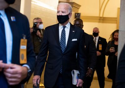 بايدن يناقش مع نظيره الأرجنتيني سبل تعزيز علاقات البلدين