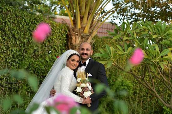 نجم مسرح مصر يحتفل بزفافه (صور)