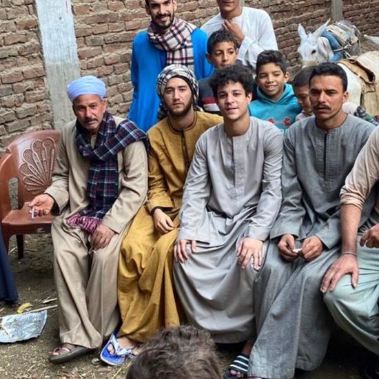 بلوك صعيدى.. أحمد مالك بصحبة أحمد داش في كواليس "نسل الأغراب"