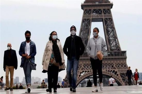فرنسا تسجل 8083 إصابة جديدة بفيروس كورونا