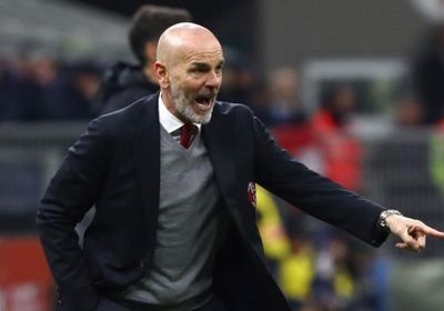 بيولي يعود لقيادة ميلان بعد تعافيه من الإصابة بكورونا