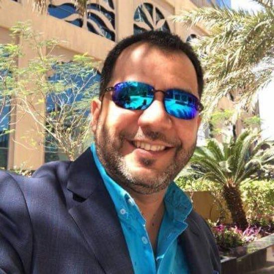 الكاف يهنئ الإماراتيين بعيدهم الوطني