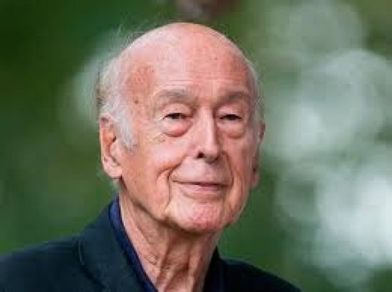 وفاة الرئيس الفرنسي الأسبق فاليري جيسكار