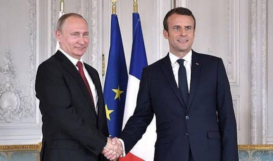 بوتين يعزي ماكرون في وفاة الرئيس الفرنسي الأسبق