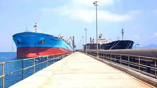 ميناء الزيت يستعد لاستقبال 30 ألف طن متري مازوت