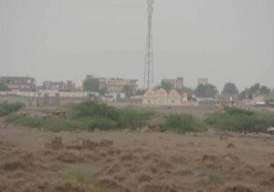 مليشيا الحوثي تهاجم مساكن التحيتا بالأسلحة المتوسطة