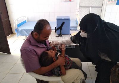تحصين أطفال خنفر ضد شلل الأطفال