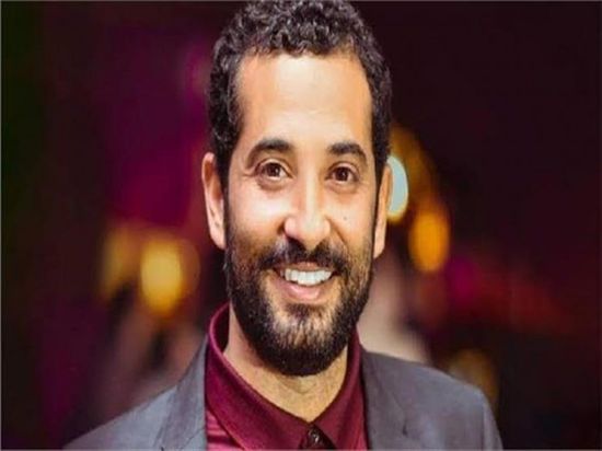 عمرو سعد عن تكريم وحيد حامد بـ "القاهرة السينمائي" :النجاح مش بالزفة الكدابة