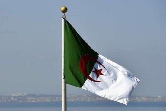 الجزائر تستأنف الرحلات الجوية الداخلية بعد توقف 9 أشهر