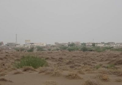 مليشيا الحوثي تُحاصر سكان التحيتا بنيران أسلحتها
