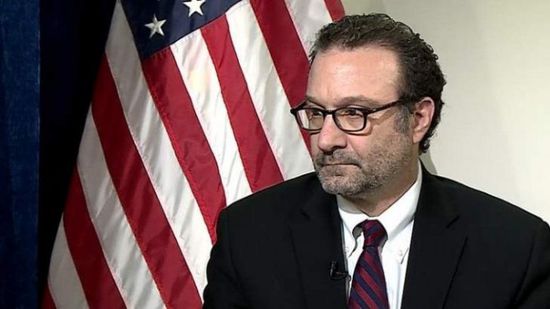 "الخارجية الأمريكية" تطالب الشرعية بتنفيذ اتفاق الرياض