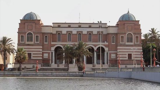 مصرف ليبيا المركزي يناقش مشاكل اقتصادية مهمة