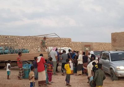 "خليفة الإنسانية" تلبي احتياجات 3 مناطق بسقطرى من الغاز