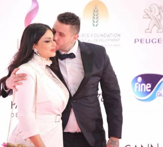 أحمد الفيشاوي يوجه رسالة رومانسية لزوجته