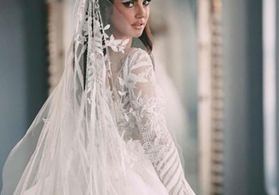 درة تكشف سبب بكائها في حفل زفافها (فيديو)