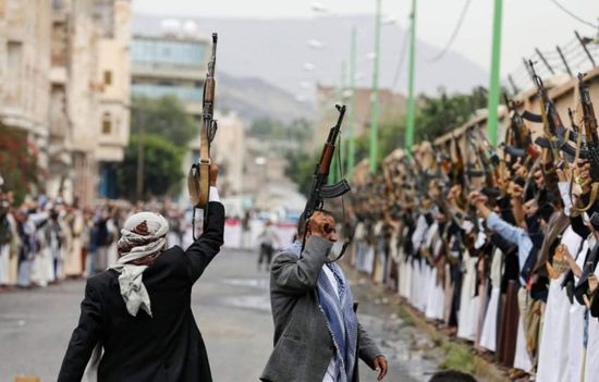 قبضة الحوثي على المؤسسات.. طريق المليشيات نحو "الثراء الفاحش"