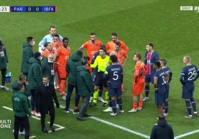إدانة عالمية لواقعة العنصرية في مباراة باريس سان جيرمان وباشاكشهير