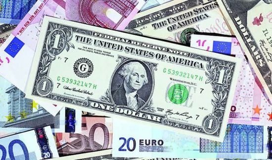 صفقة التحفيز الأمريكية تهبط بالدولار مقابل العملات الرئيسية عالميًا