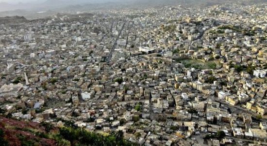 خطوة لحلها.. استقالة معلمي "تعز الكبرى" من النقابة الإخوانية (وثيقة)