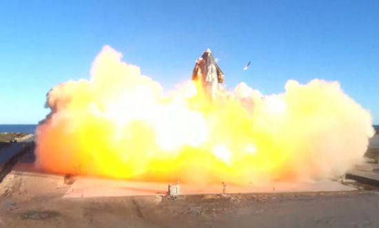 انفجار مركبة "سبيس إكس" أثناء هبوطها على الأرض
