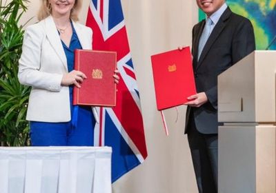 ‏"ليز تروس" تُعلن إبرام بريطانيا صفقة تجارية بقيمة 17.6 مليار جنيه استرليني مع سنغافورة