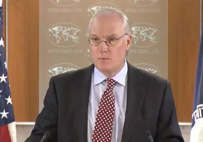 دبلوماسي أمريكي يحذر من استمرار تهريب السلاح الإيراني لليمن