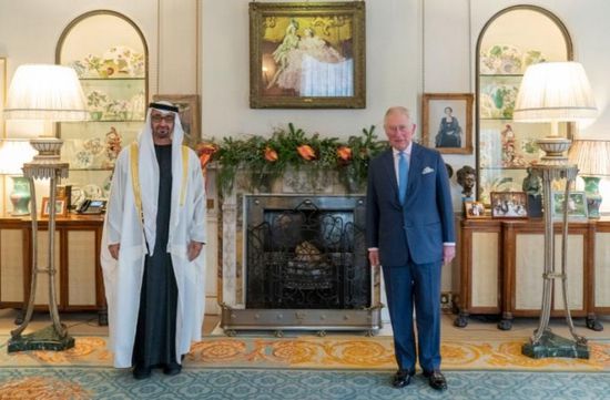 ولي عهد أبوظبي يلتقي بنظيره البريطاني ويبحثان العلاقات الثنائية بين البلدين 