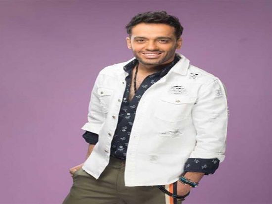 رامي جمال يستعد للغناء باللهجة الخليجة واللبنانية