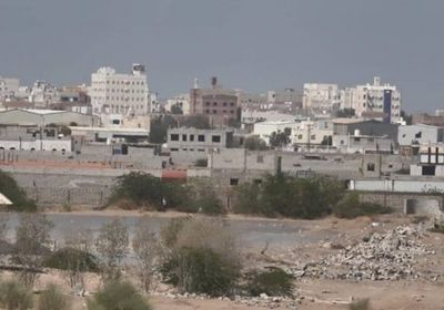 مليشيا الحوثي توجه نيرانها لشرق الحديدة والدريهمي