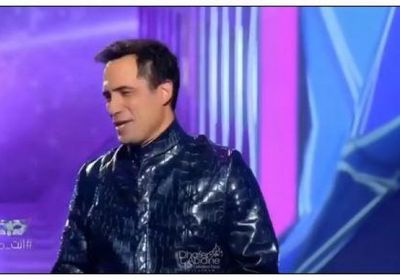 ظافر العابدين يخدع هيئة المحققين في The masked singer (فيديو)