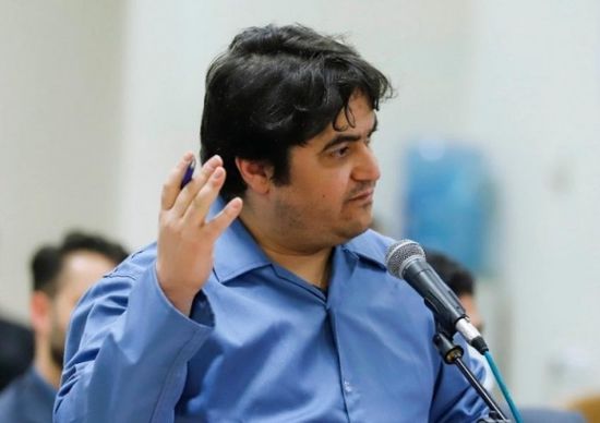 إيران تُنفذ حكم الإعدام بالصحفي المعارض روح الله زم
