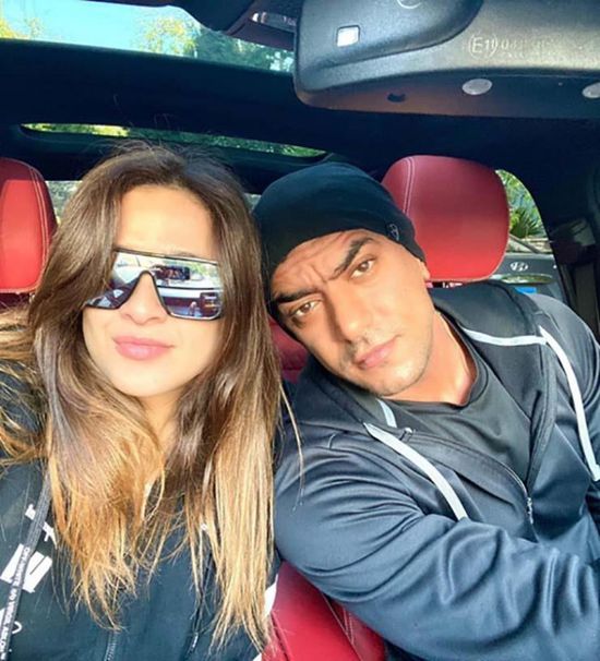 هكذا احتفلت ياسمين عبدالعزيز بعيد ميلاد زوجها أحمد العوضي