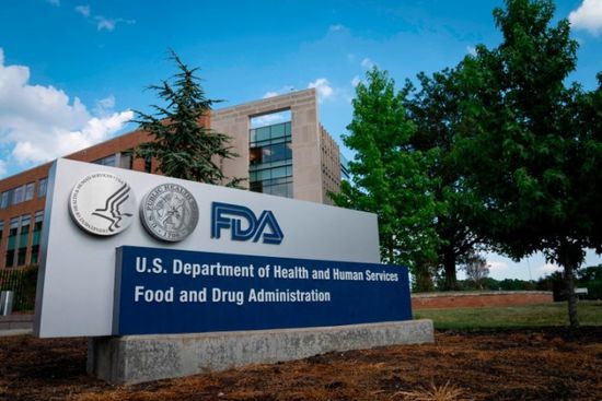 الغذاء والدواء الأمريكية: تم منح موافقة طارئة للقاح "فايزر-باينوتك"