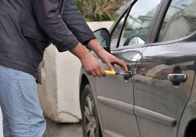 بينها 3 يمنيين.. إحالة عصابة سرقة سيارات للنيابة السعودية