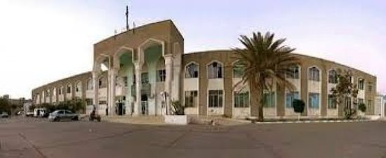 علاج طفلين من مصابي قصف نادي بتعز