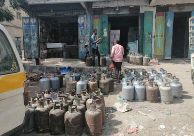 تدخلات تفاقم أزمة الغاز المنزلي بردفان