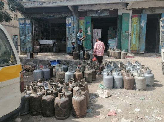 تدخلات تفاقم أزمة الغاز المنزلي بردفان