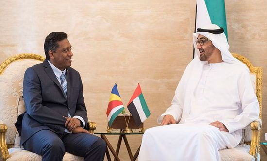  رئيس جمهورية سيشل يشكر دولة الإمارات على منح بلاده شحنة لقاحات كورونا